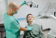 Najczęstsze obawy przed zabiegiem wszczepienia implantów zębowych 529-najczestsze-obawy-przed-zabiegiem-wszczepienia-implantow-zeb.webp